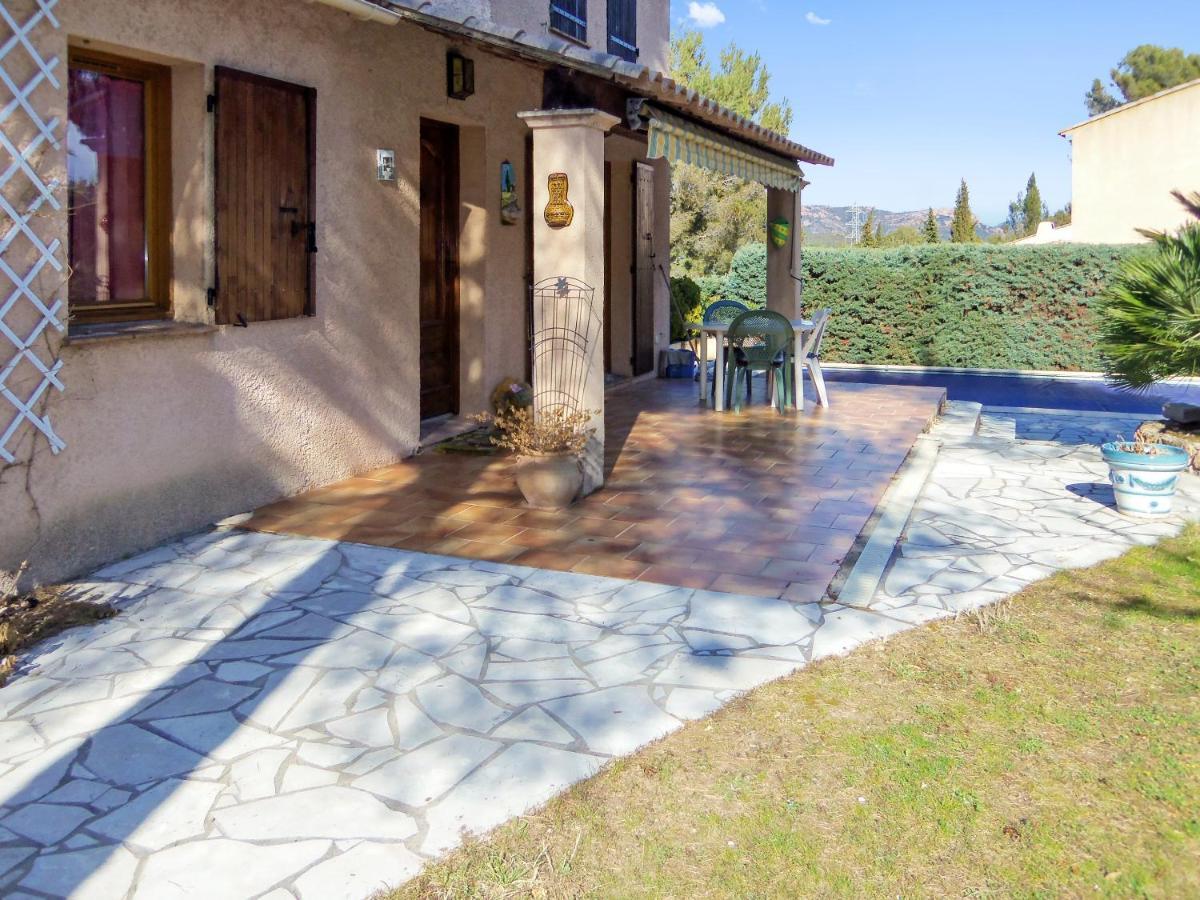 Villa Avec Piscine A Saint-Raphael Et Vue Sur La Montagne 外观 照片
